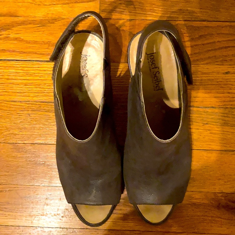 Josef Seibel peep-toe heels